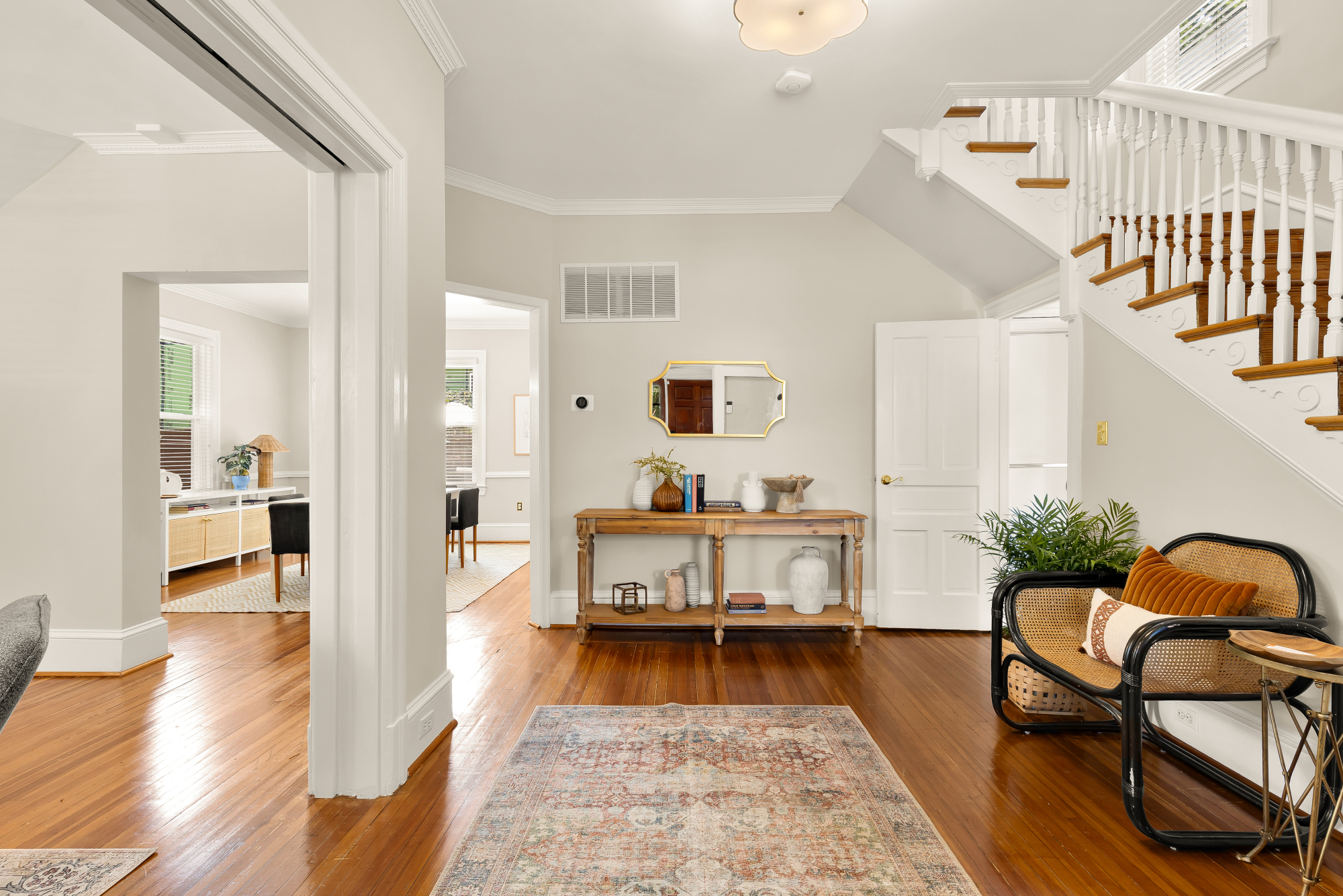 1231 Franklin St NE DC Foyer